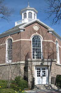 Perrot Memorial Library